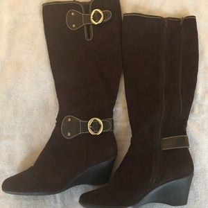 Women’s Wide-Calf Aerosoles boots - Size 10